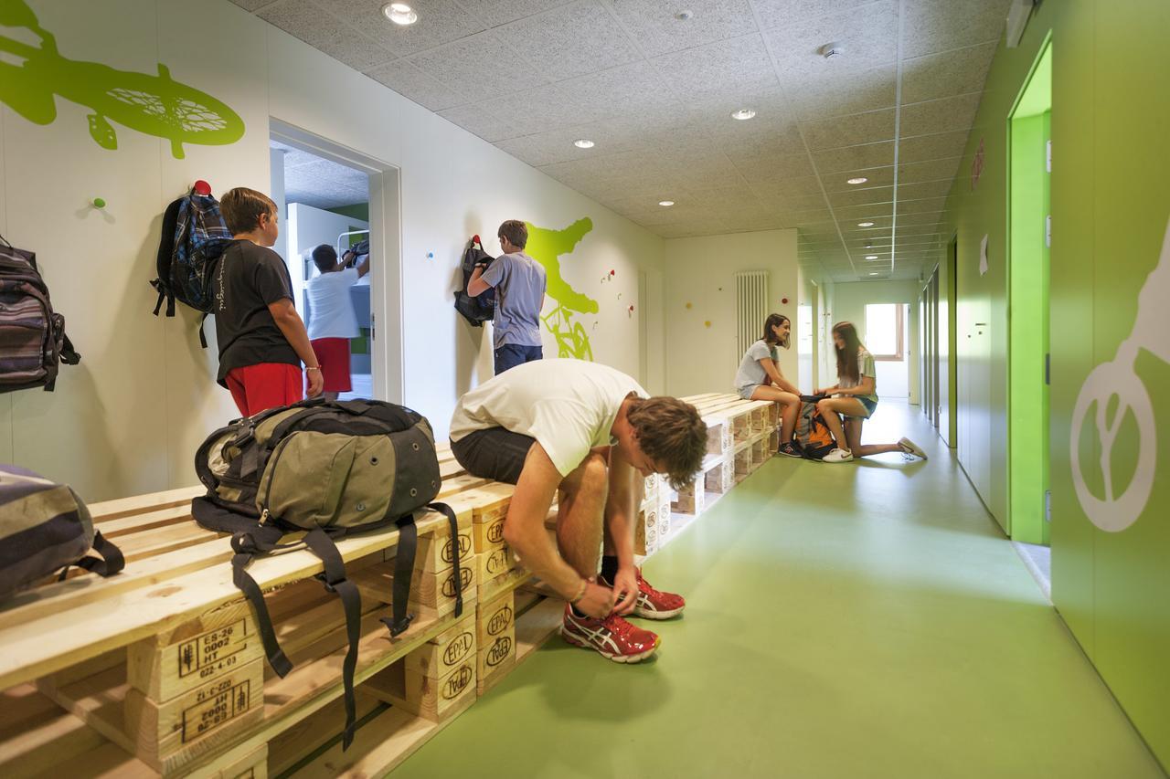 Youth Hostel Non Stop Inn By Irrisarri Land Igantzi Ruang foto