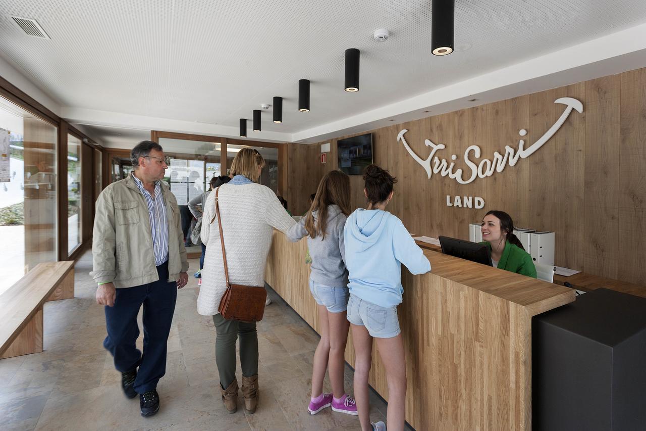 Youth Hostel Non Stop Inn By Irrisarri Land Igantzi Bagian luar foto